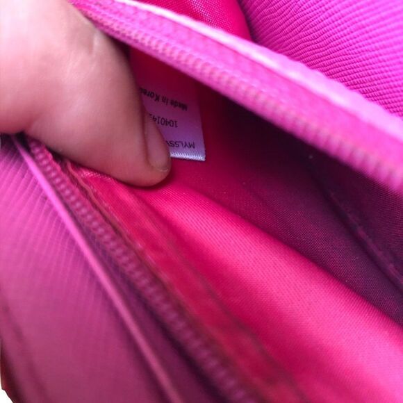 Red MCM Wallet With Removable Strap - Picture 13 of 16